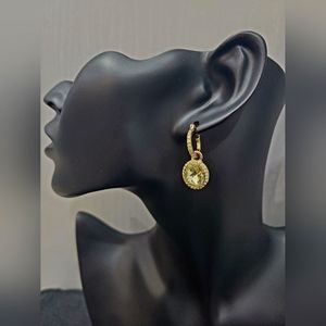 Anne Klein gold earrings. Very pretty and lightweight. Great gift for anyone!